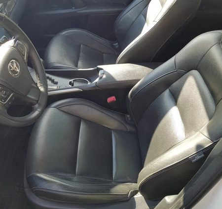 Toyota Avensis cena 74900 przebieg: 125000, rok produkcji 2016 z Kraków małe 154